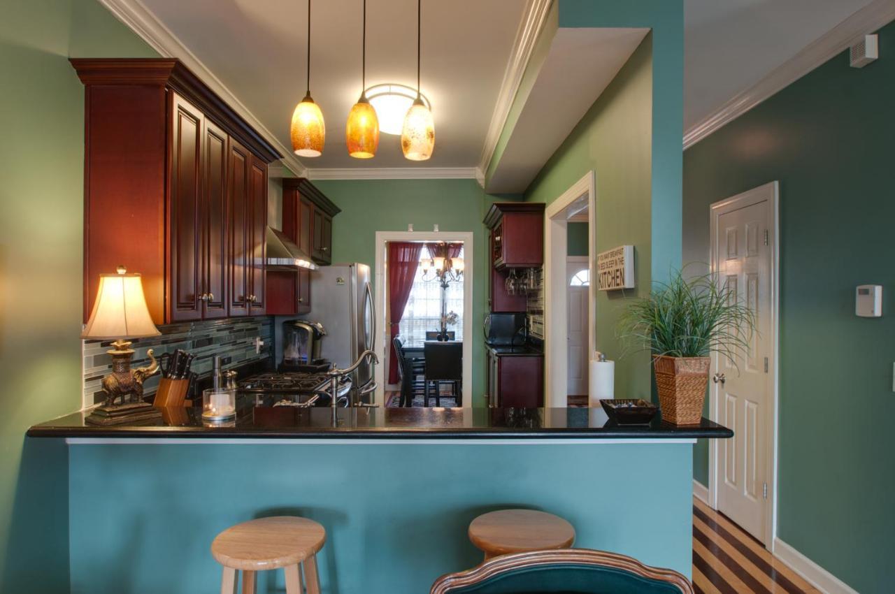 Vacation Home 5 Mins To Down Town 2 Bedrooms 2 Baths Garden Area Hot Tub Nashville Exterior foto