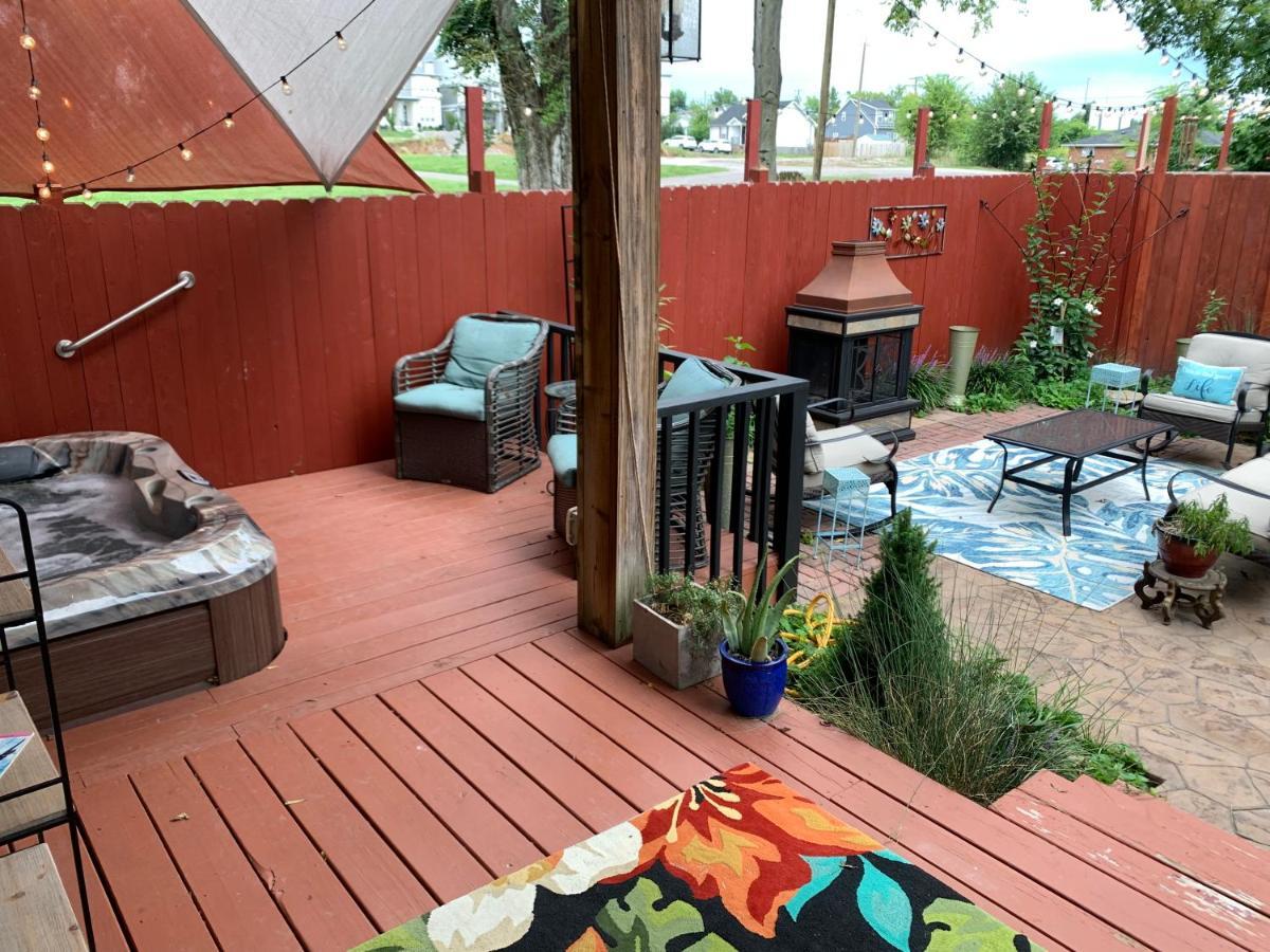 Vacation Home 5 Mins To Down Town 2 Bedrooms 2 Baths Garden Area Hot Tub Nashville Exterior foto